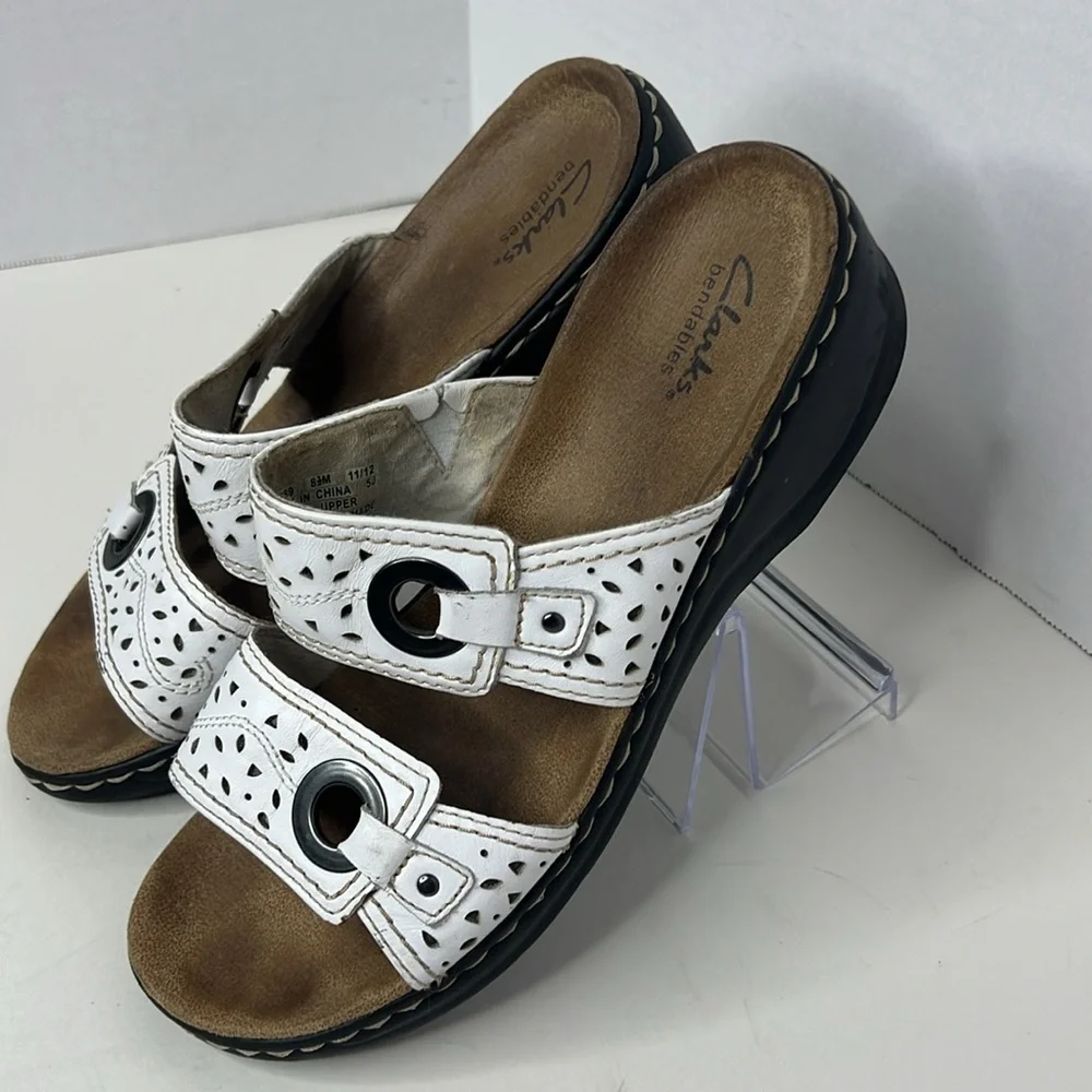 Clarks Lexi Laurel Ladies Slide Sandals 8.5